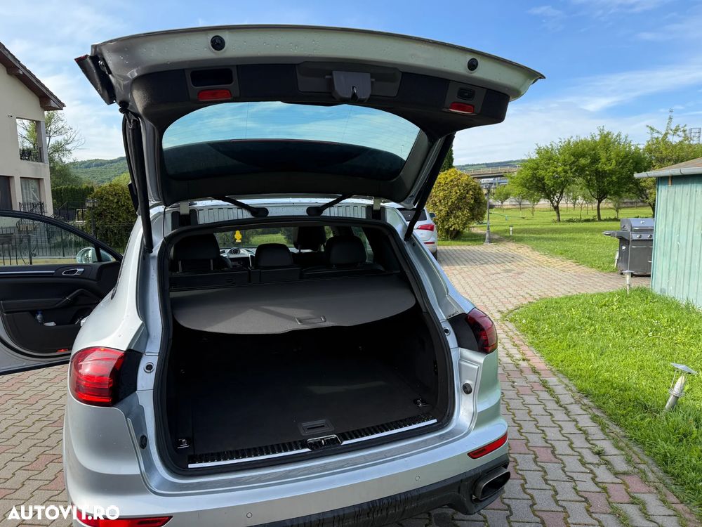 Porsche Cayenne Diesel Tiptronic S - 14