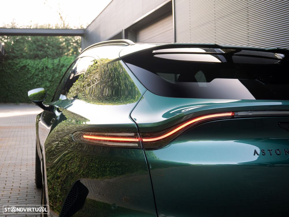 Aston Martin DBX 707 - 17