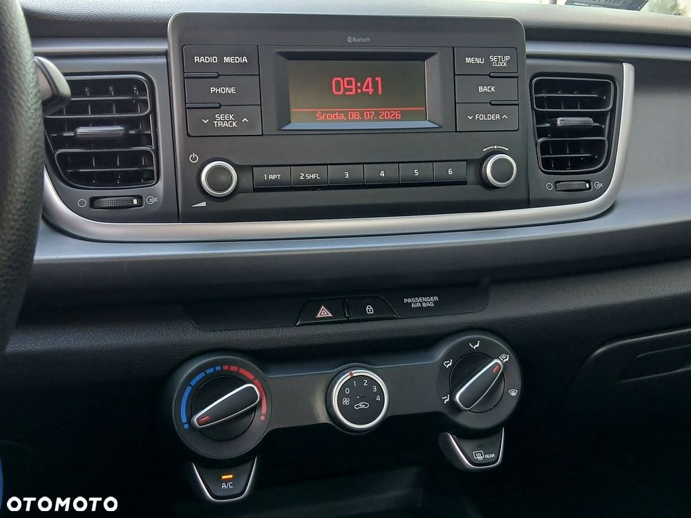 Kia Rio 1.2 M - 21