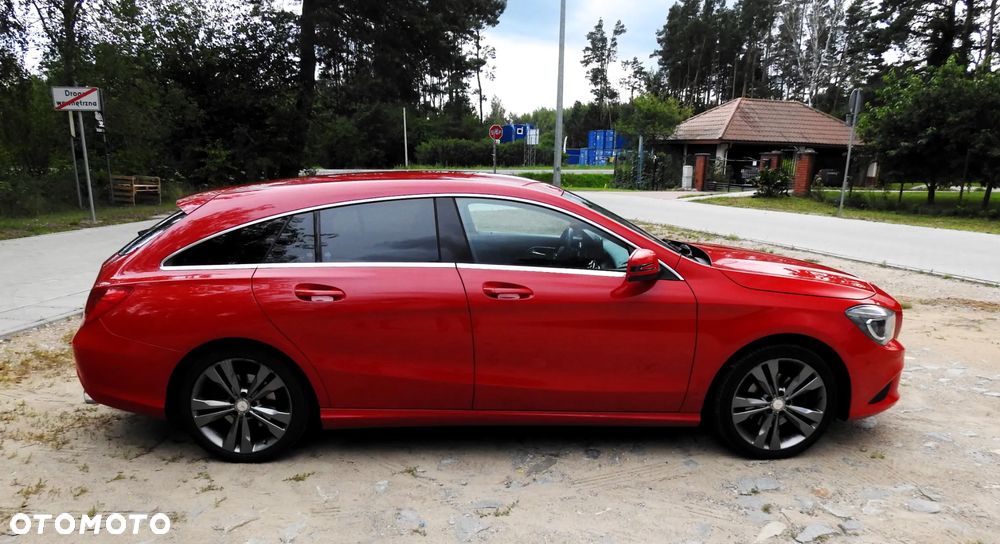 Mercedes-Benz CLA 180 7G-DCT - 7