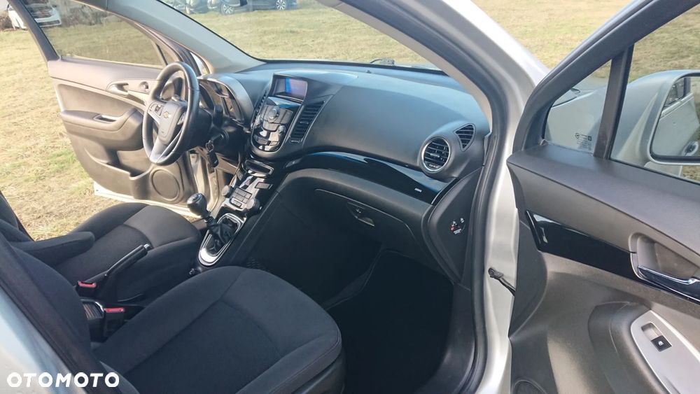 Chevrolet Orlando - 30