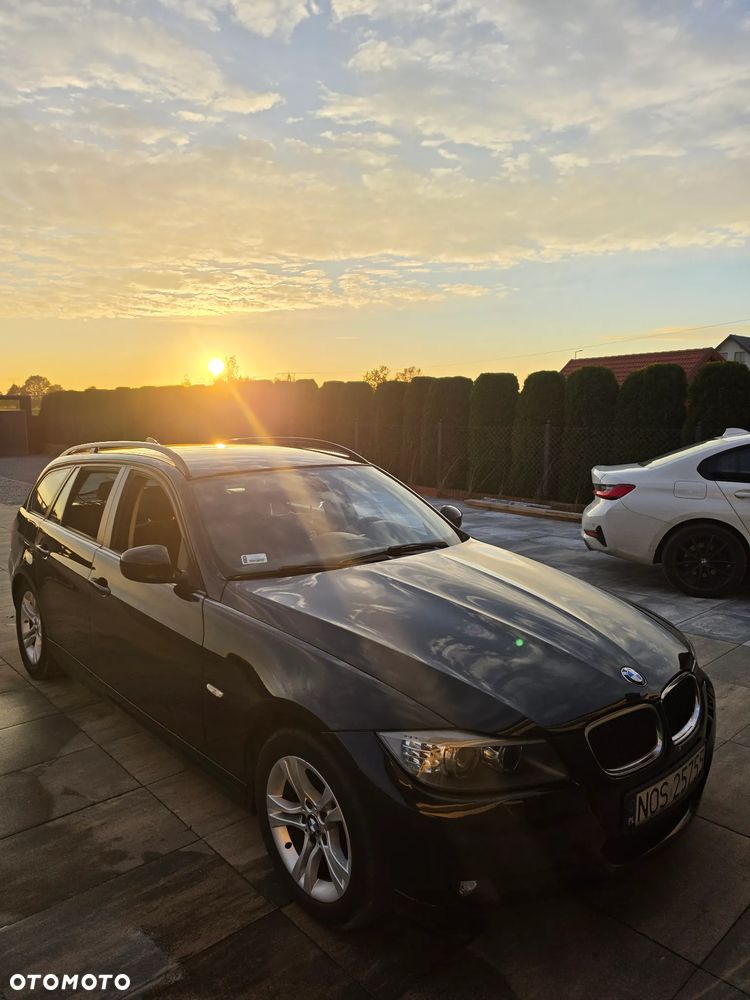 BMW Seria 3 318d - 14