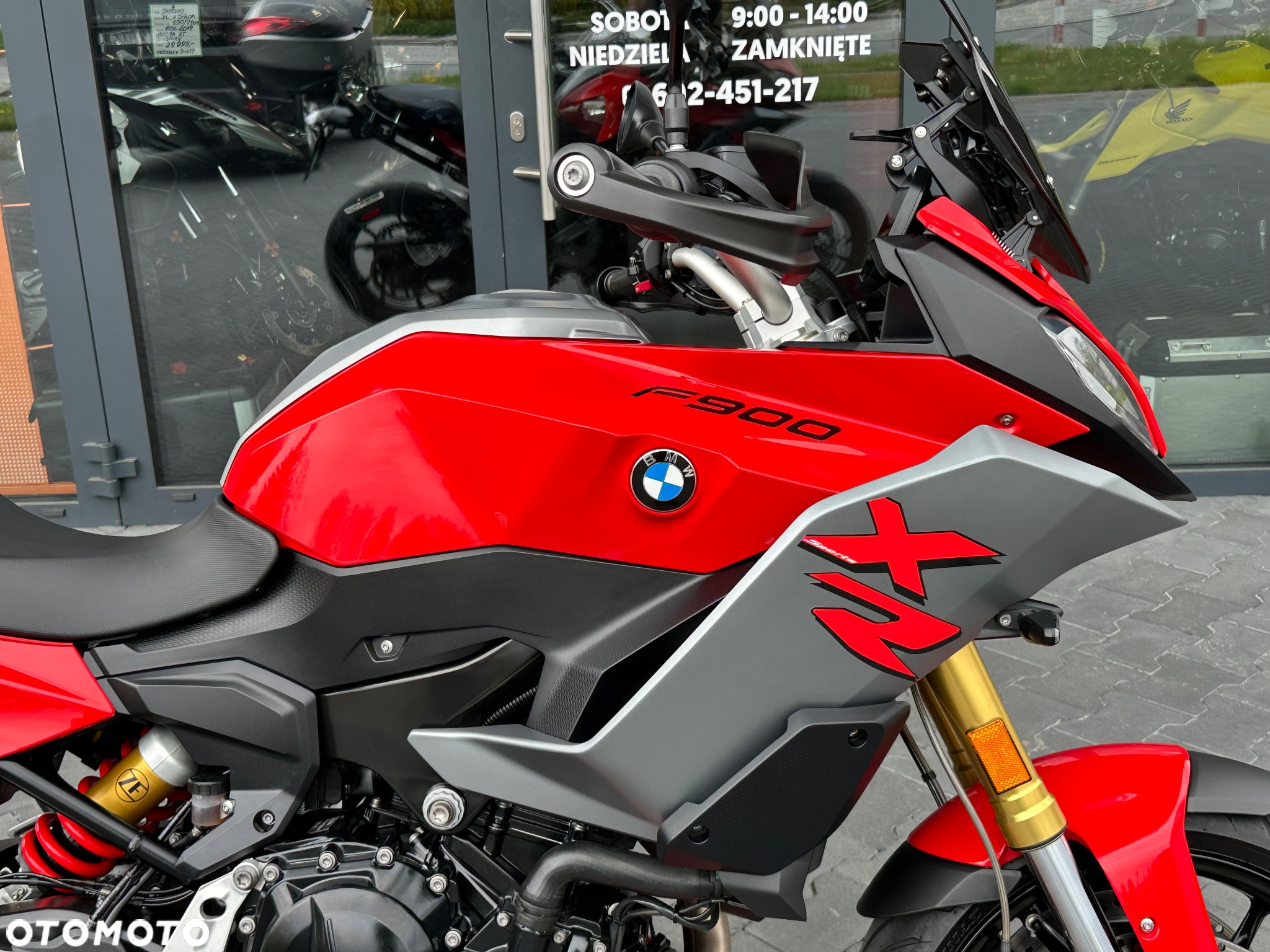 BMW XR - 16