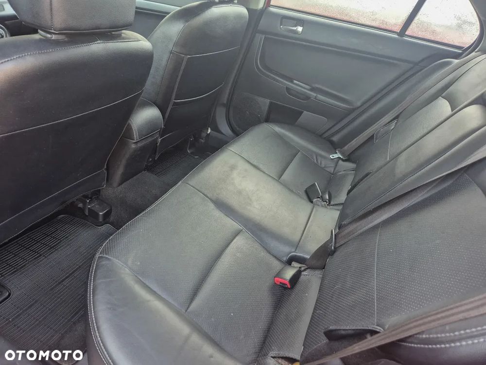 Mitsubishi Lancer - 21