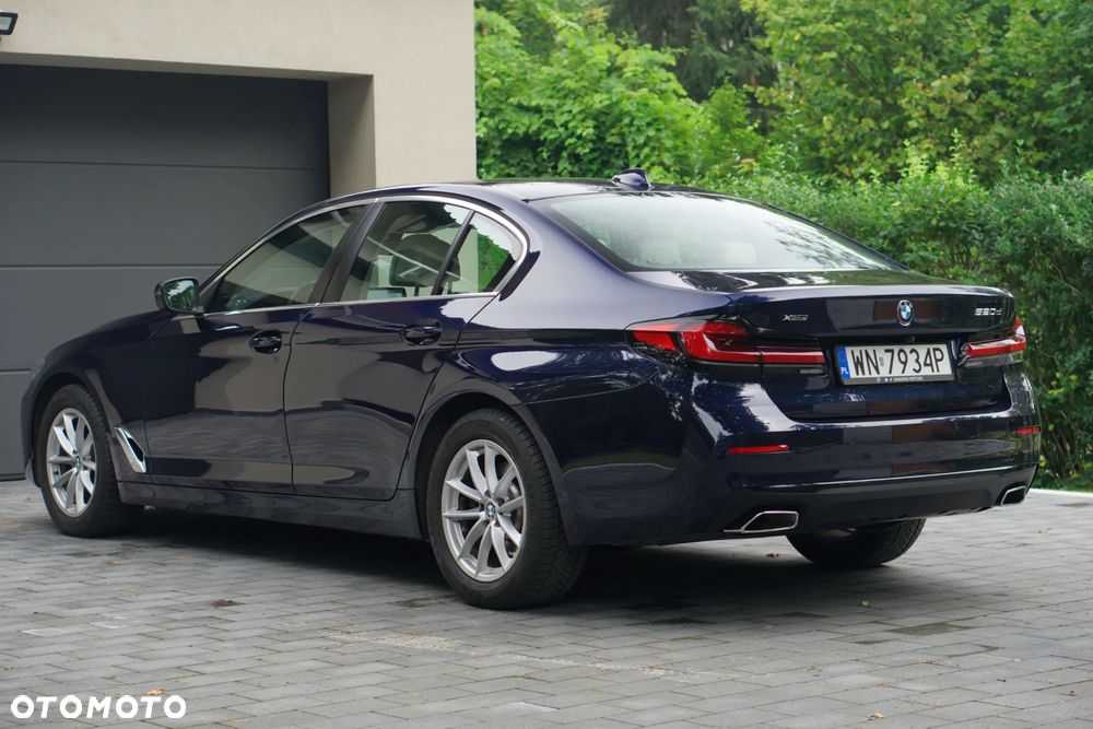 BMW Seria 5 520d xDrive MHEV - 5