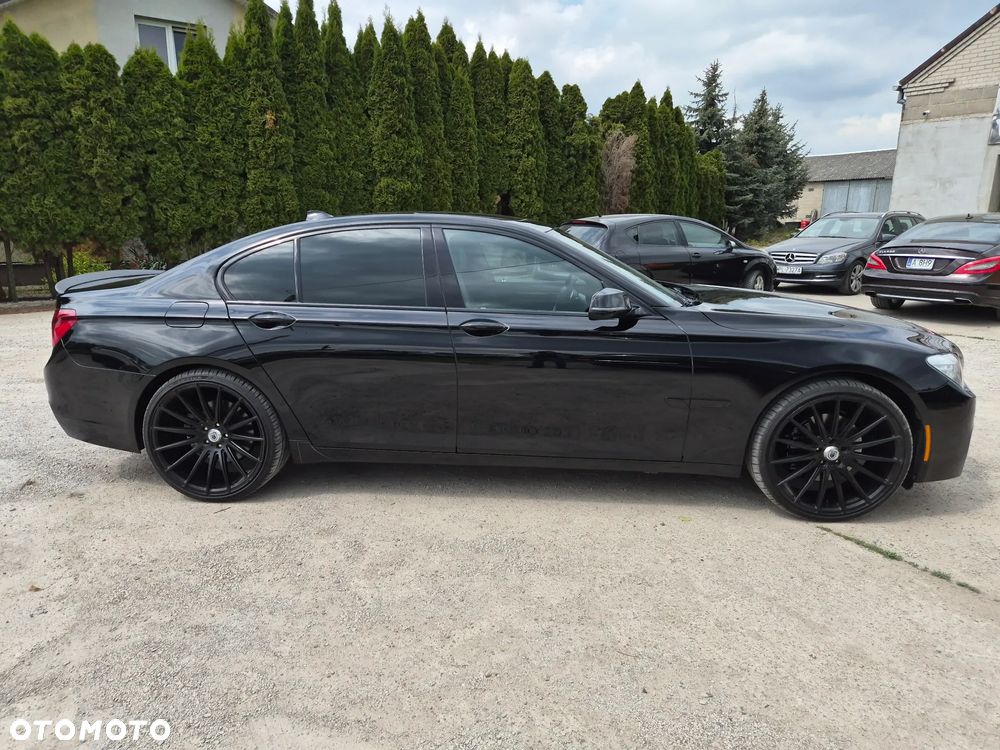 BMW Seria 7 740i - 15