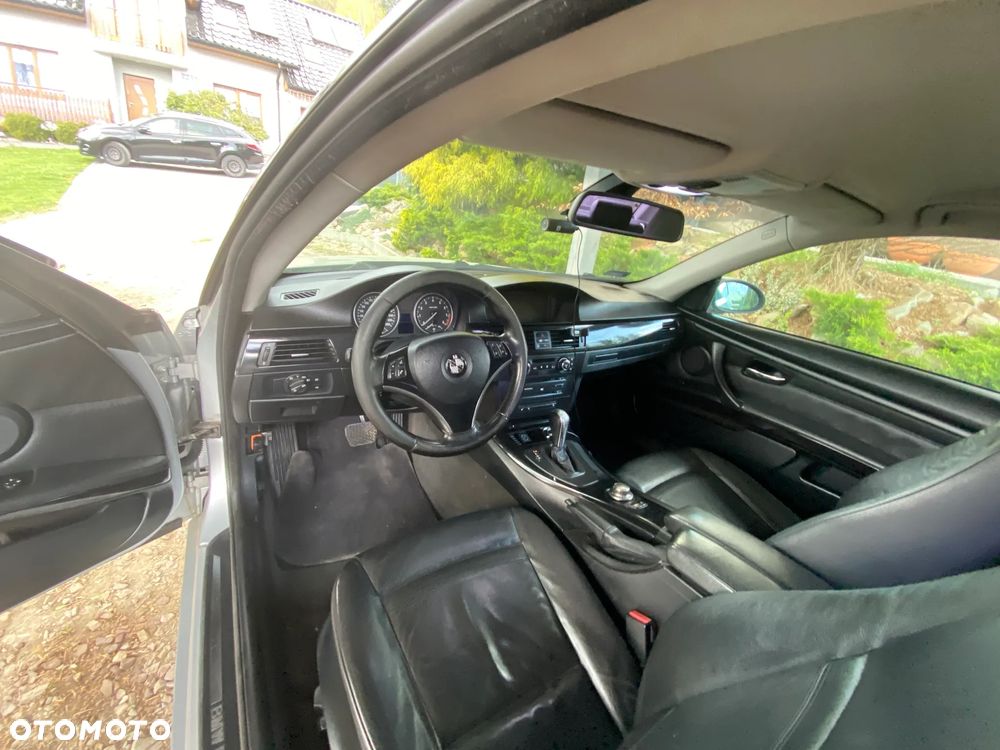 BMW Seria 3 325i - 13