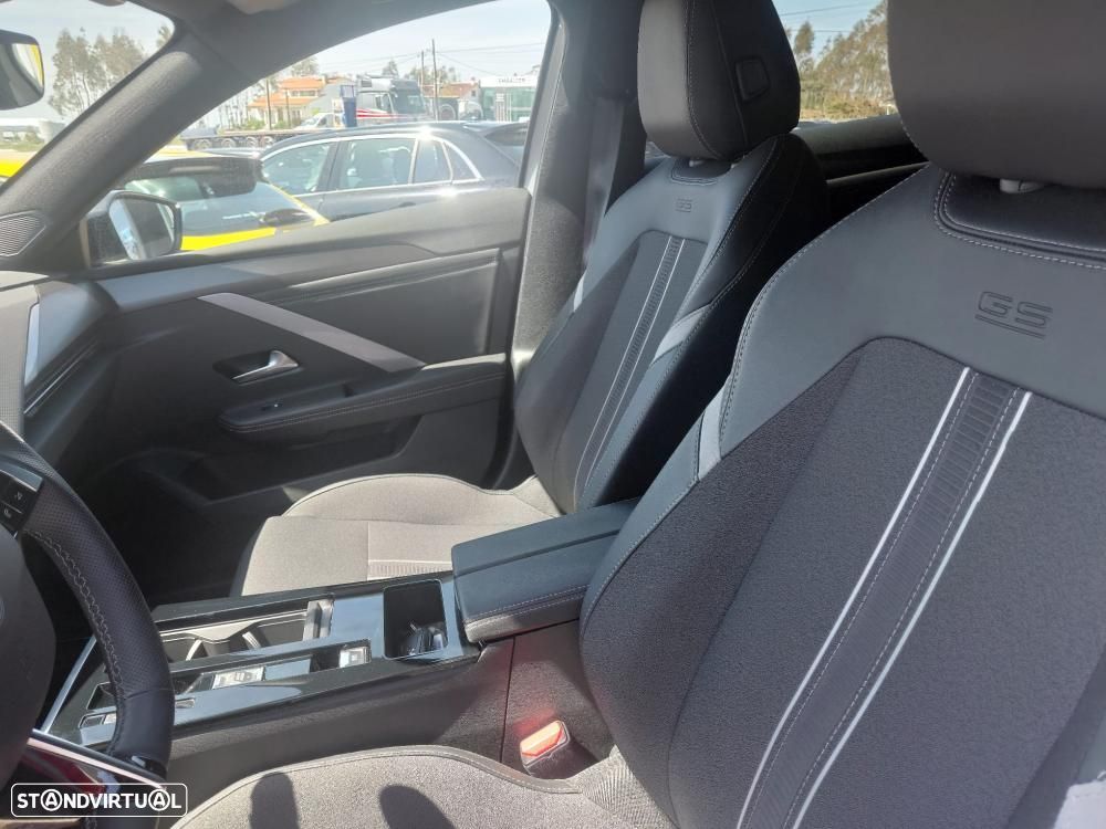 Opel Astra 1.2 T Elegance Aut. - 8