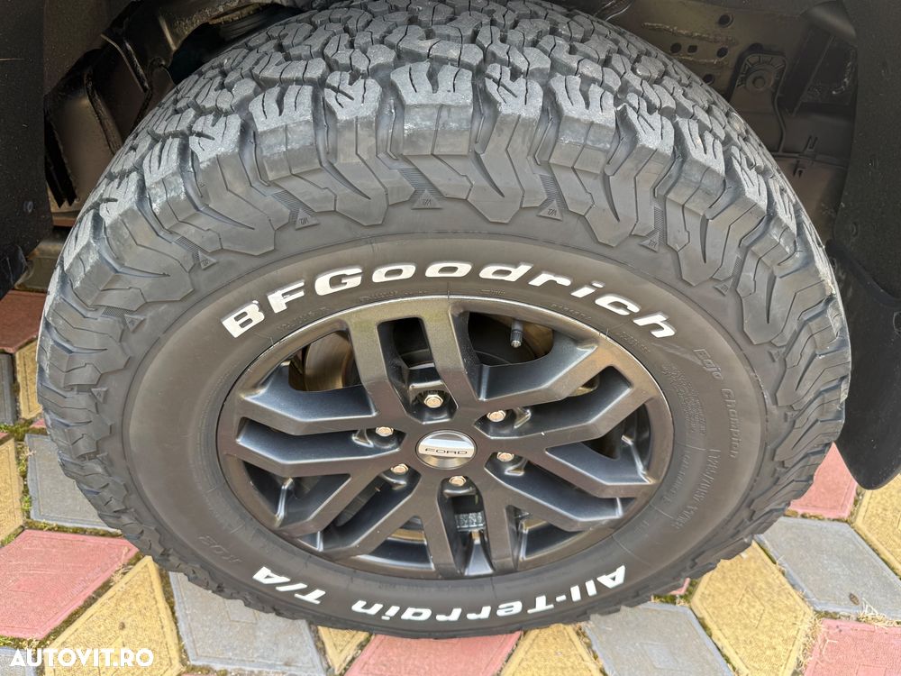 Ford Raptor - 16