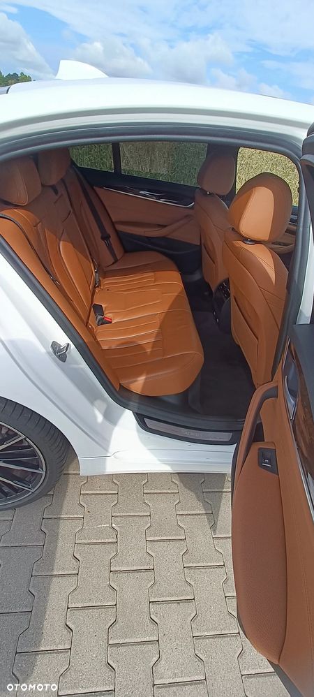 BMW Seria 5 540i Sport Line sport - 8