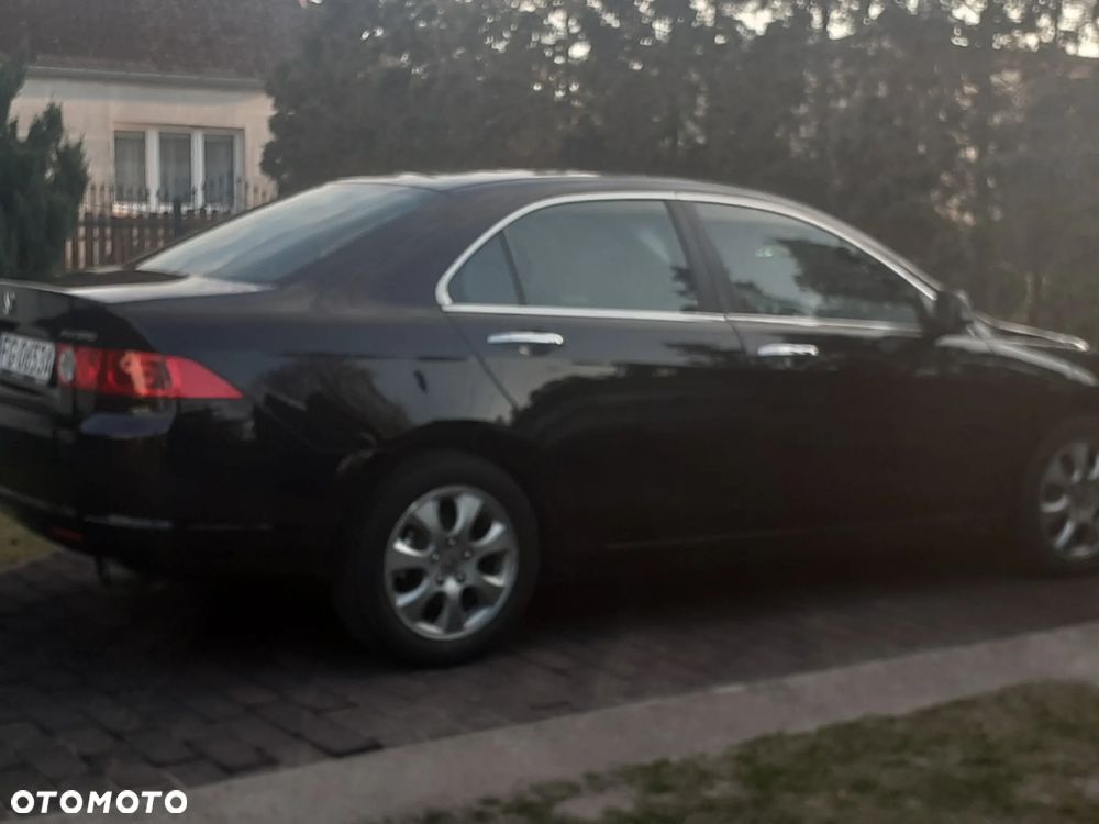 Honda Accord 2.0 Comfort - 25