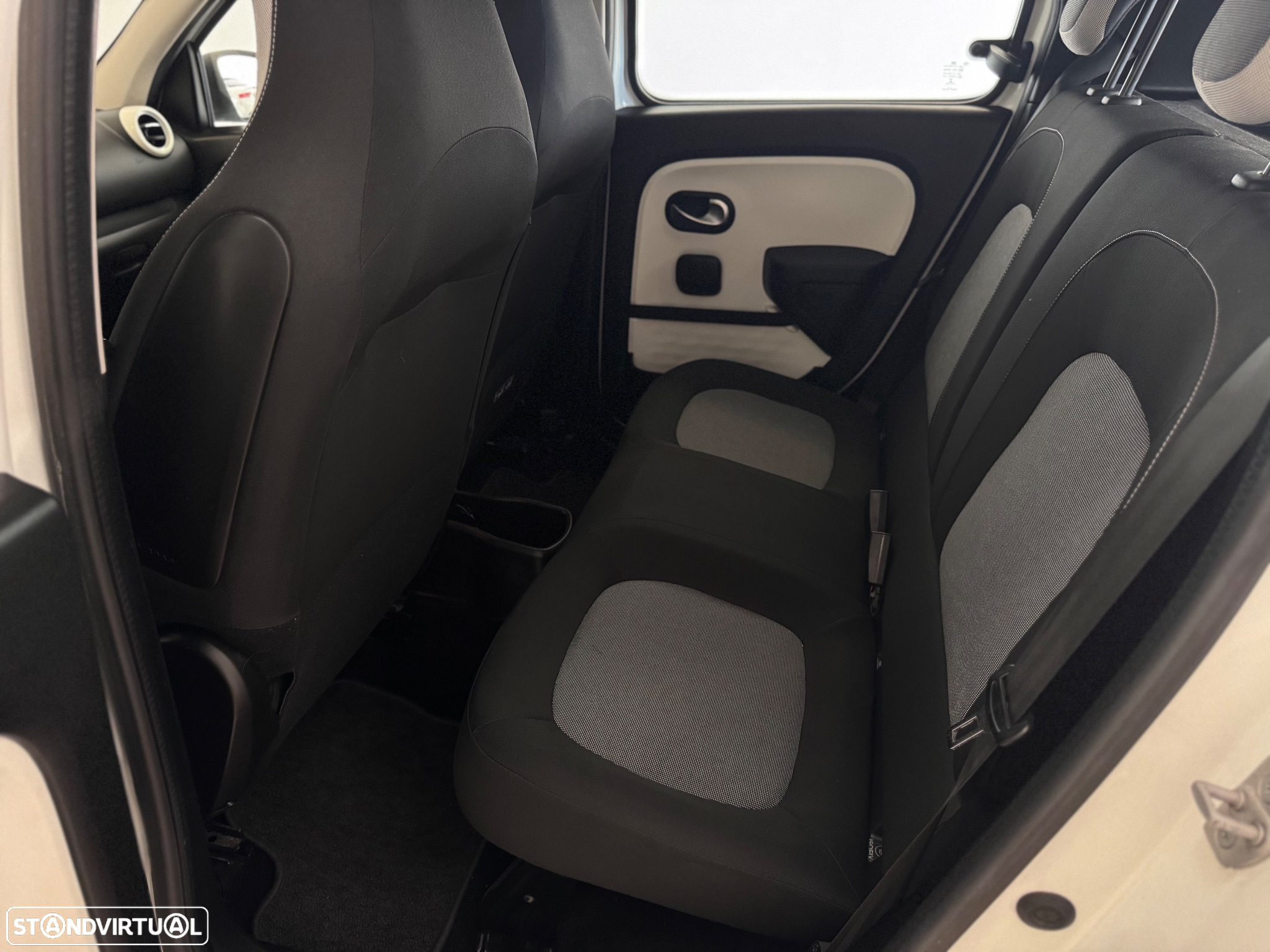 Renault Twingo 1.0 SCe Limited EDC - 10