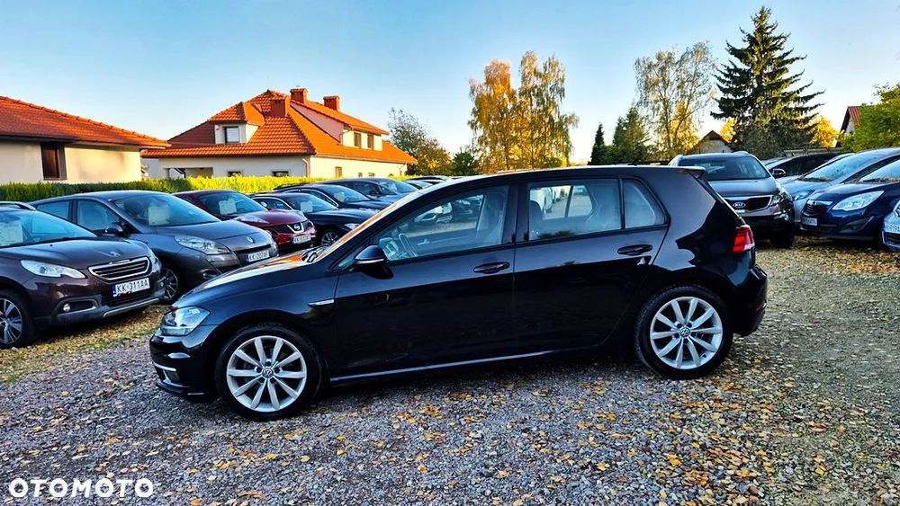 Volkswagen Golf - 23