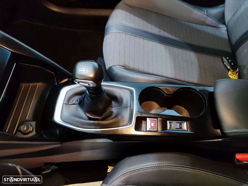 Peugeot 208 PureTech 100 Style - 19