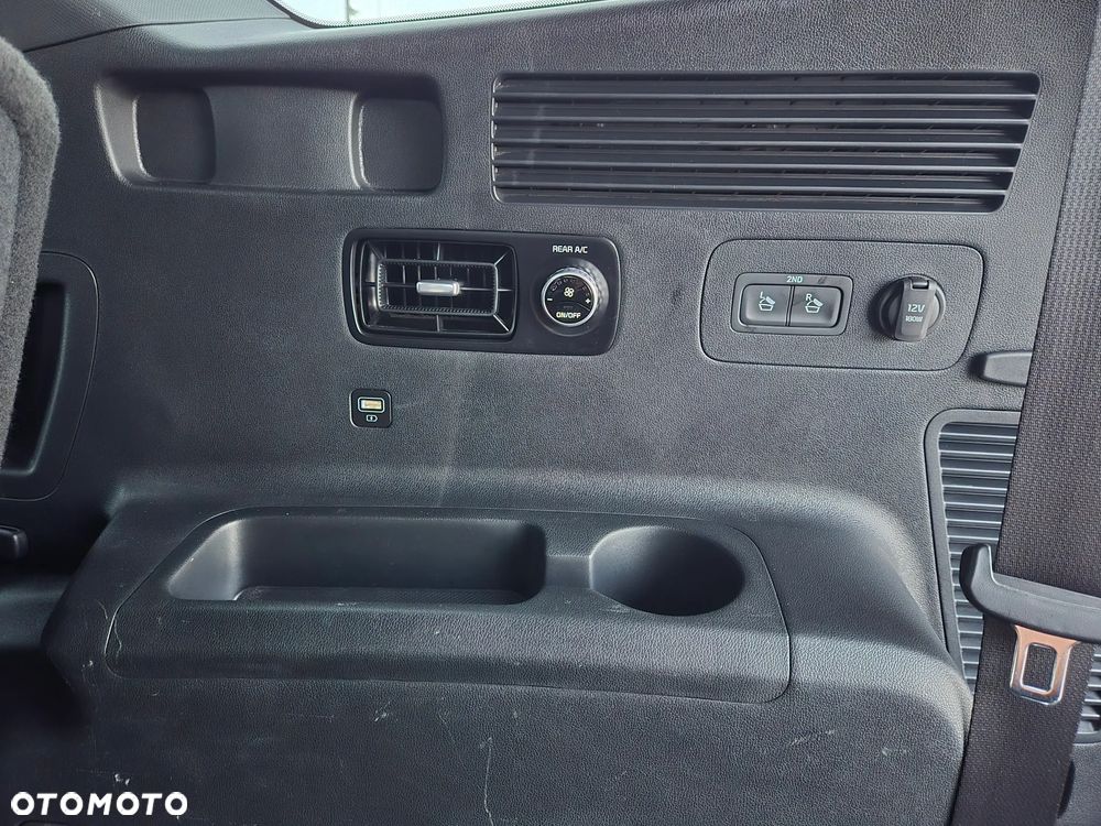 Kia Sorento - 37