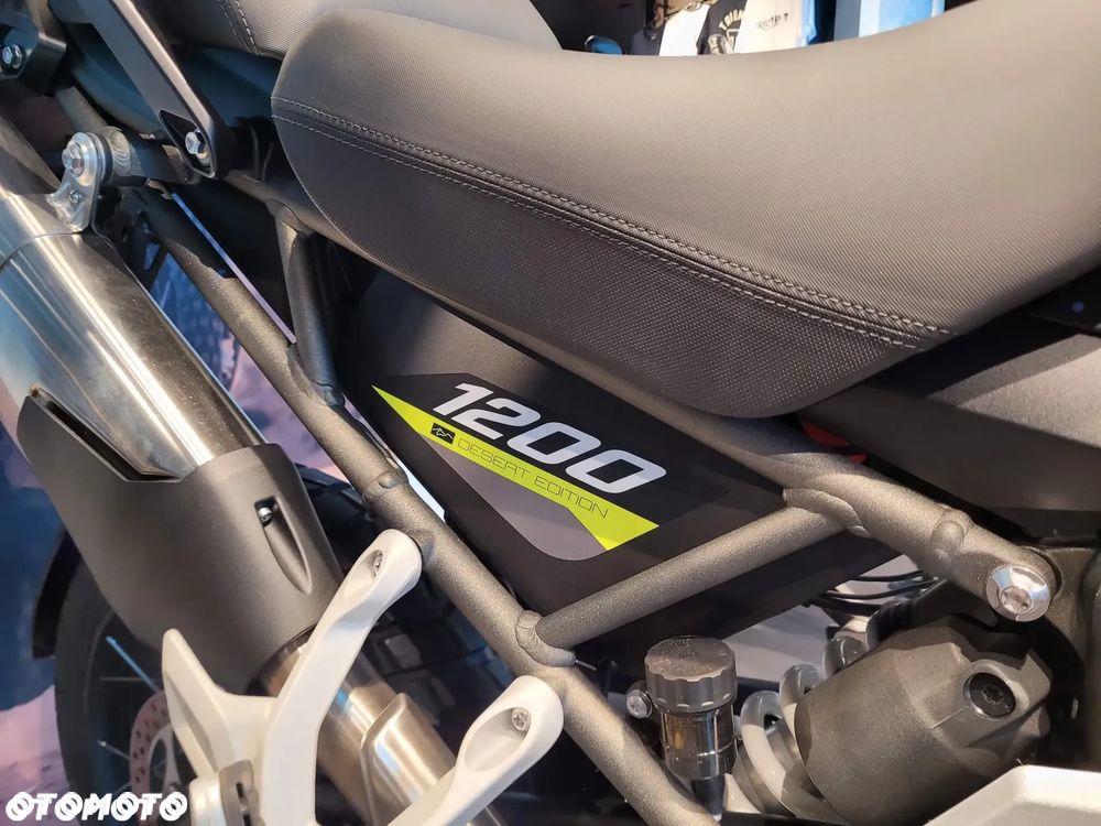 Triumph Tiger - 4