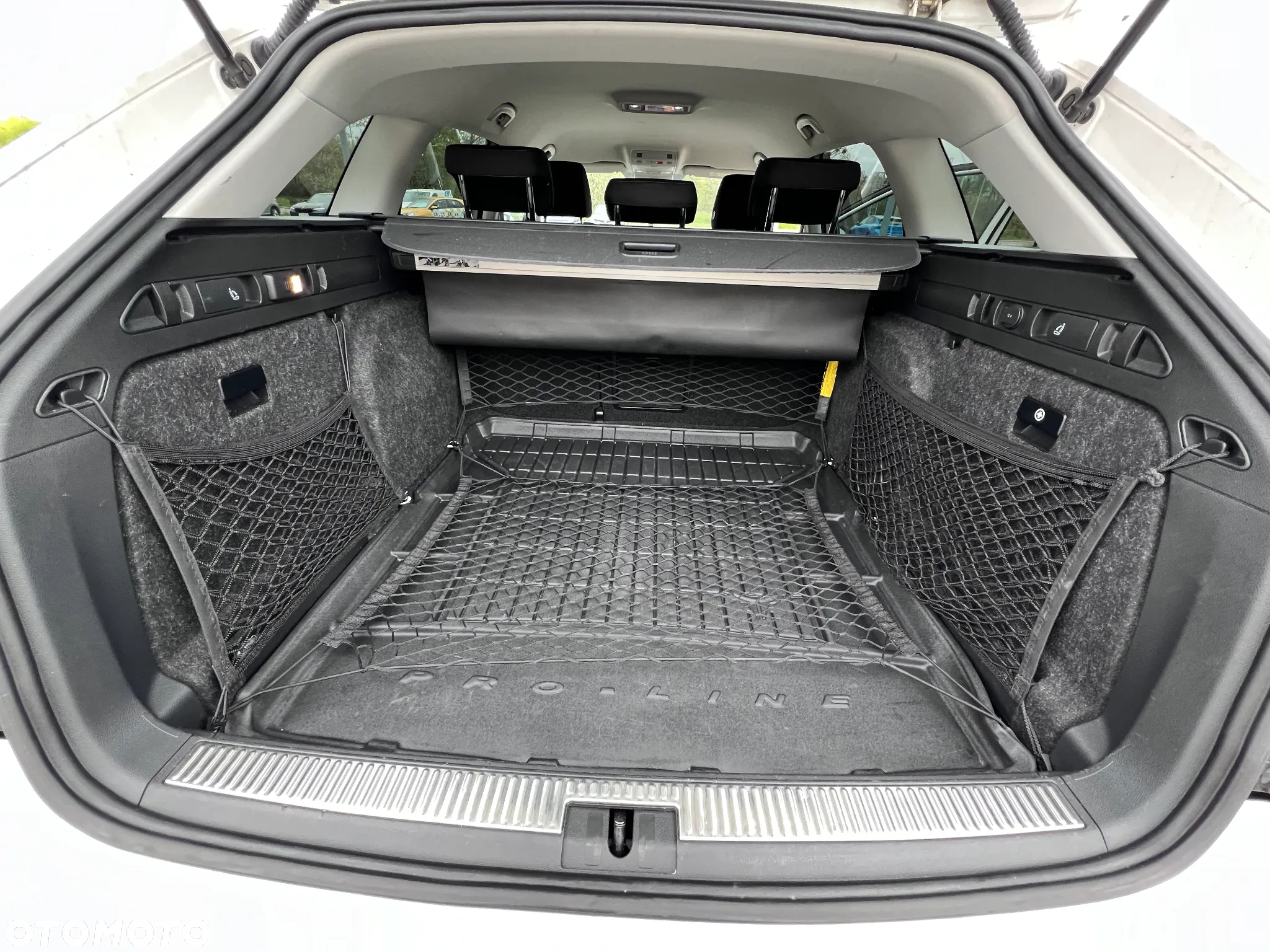 Skoda Superb 2.0 TDI SCR Style DSG - 18