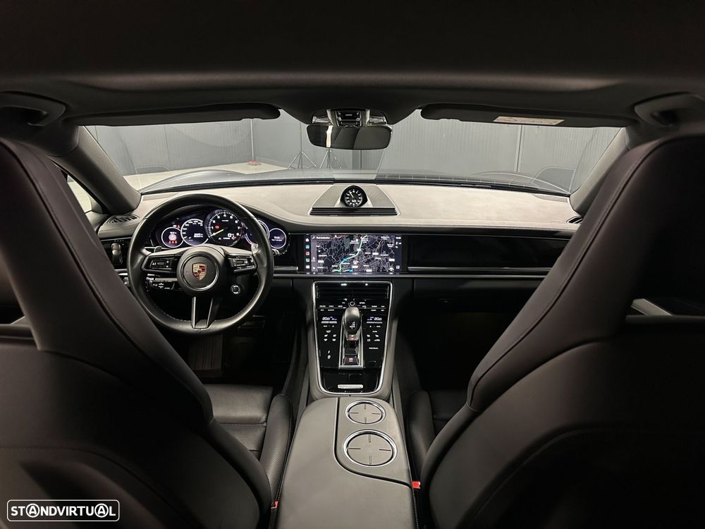 Porsche Panamera Sport Turismo - 12