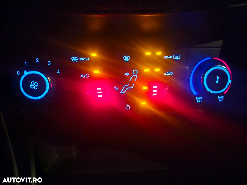 Ford Focus 1.0 EcoBoost Trend - 21