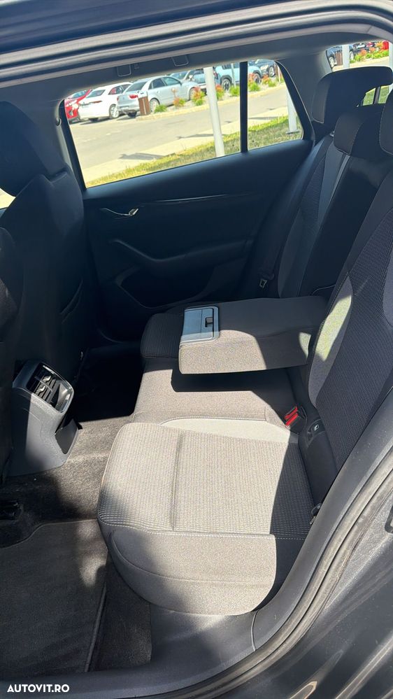 Skoda Octavia 2.0 TDI DSG Style - 20