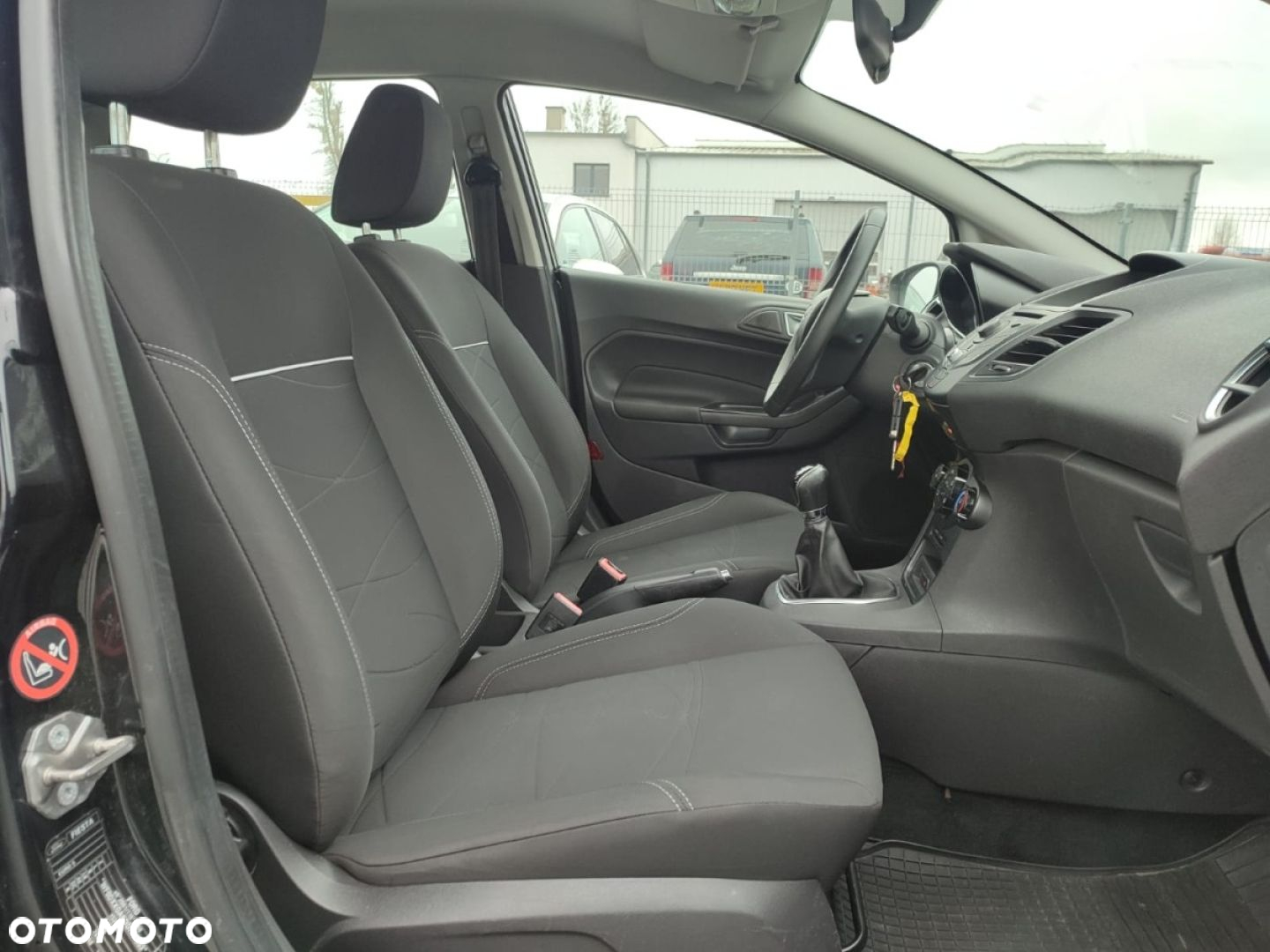 Ford Fiesta - 12