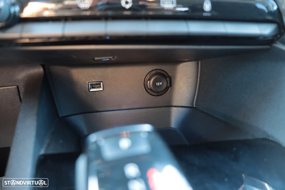 Peugeot 5008 BlueHDI 130 EAT8 Active - 27