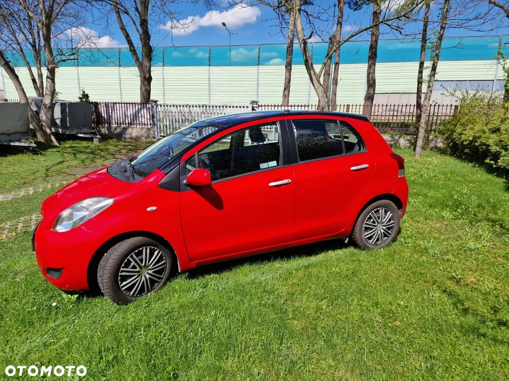 Toyota Yaris 1.33 Luna - 2
