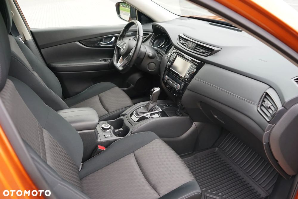 Nissan X-Trail 1.7 dCi ALL-MODE 4x4i Xtronic Acenta - 10