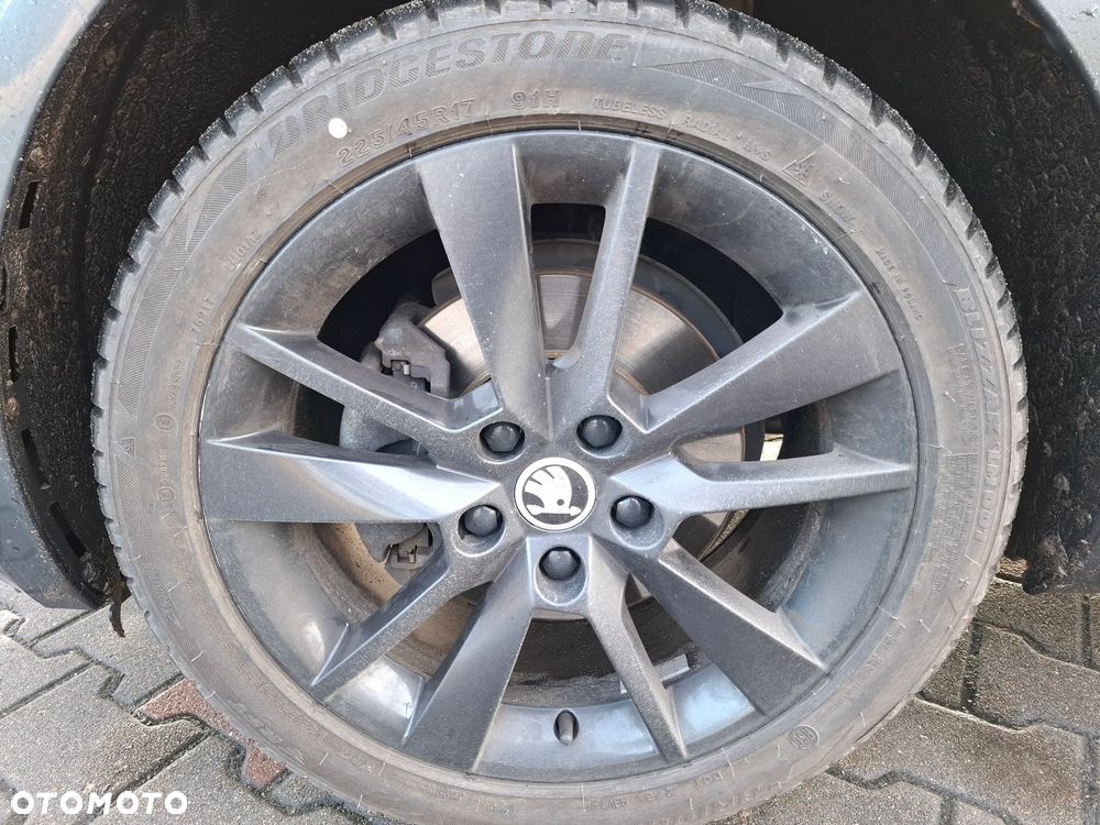 Skoda Octavia 1.5 TSI ACT Style DSG - 19