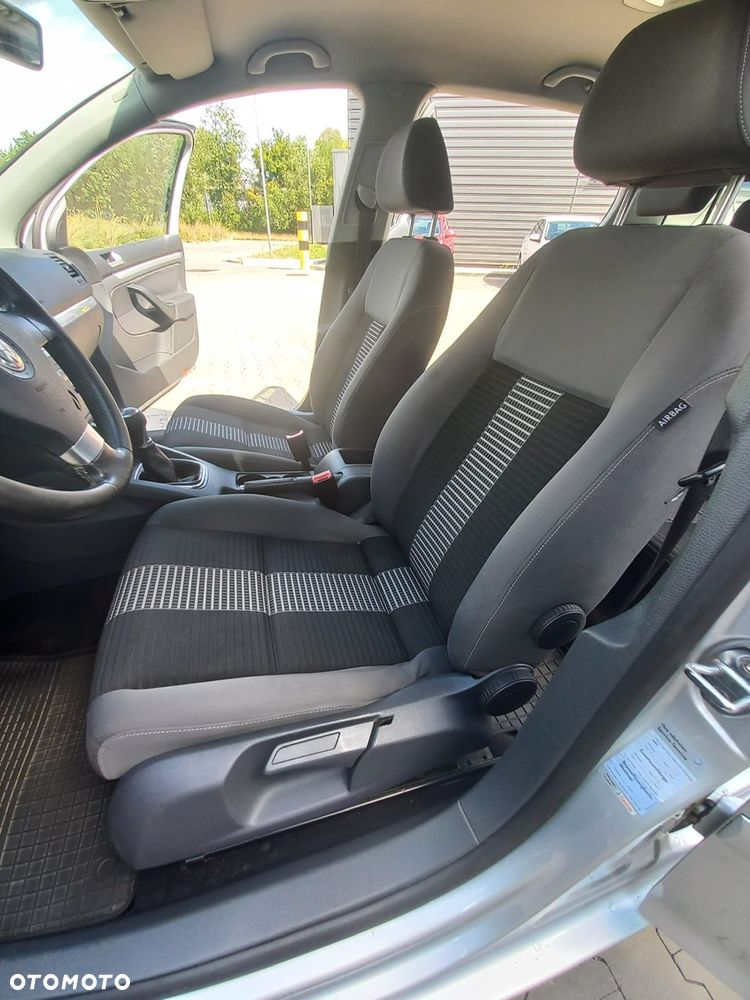 Volkswagen Golf 1.6 United - 25