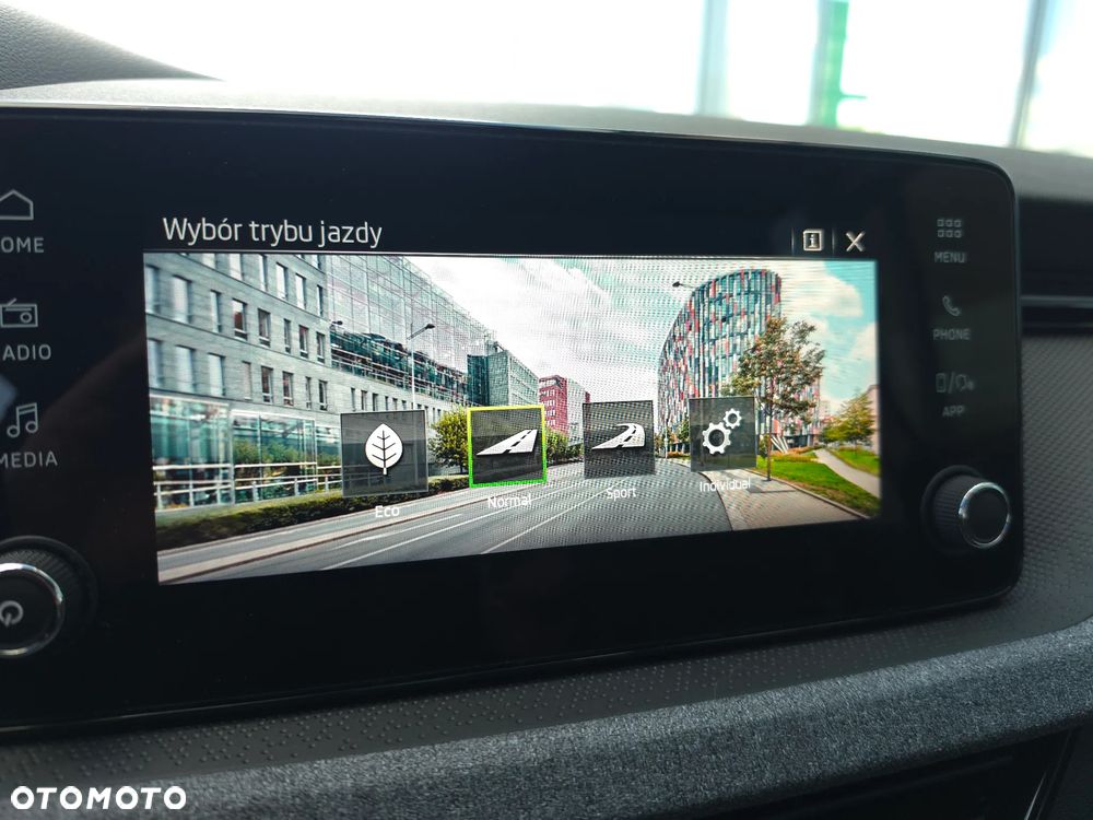 Skoda Scala 1.0 TSI Selection DSG - 35