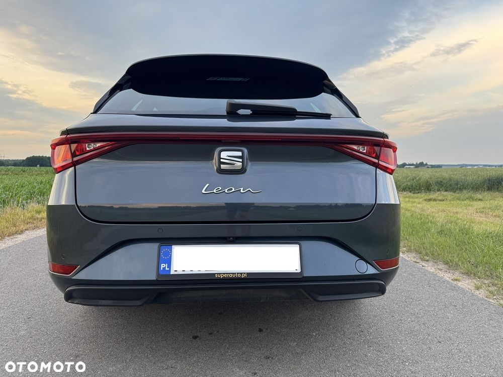 Seat Leon 1.5 eTSI Xcellence DSG - 17