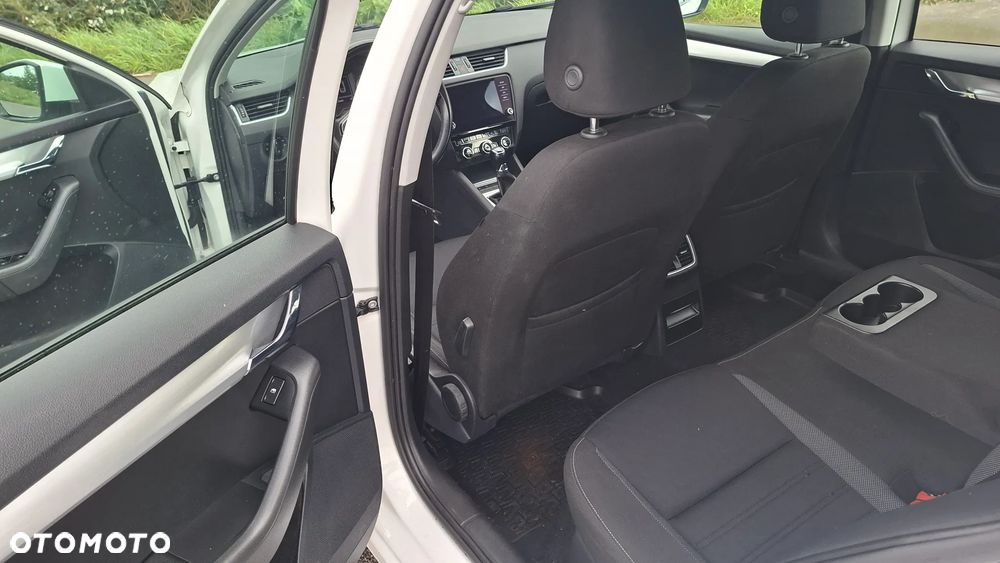 Skoda Octavia 1.6 TDI SCR Ambition - 15