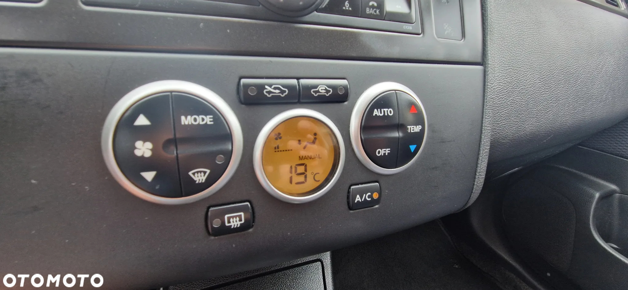 Nissan Tiida 1.6 Tekna - 15
