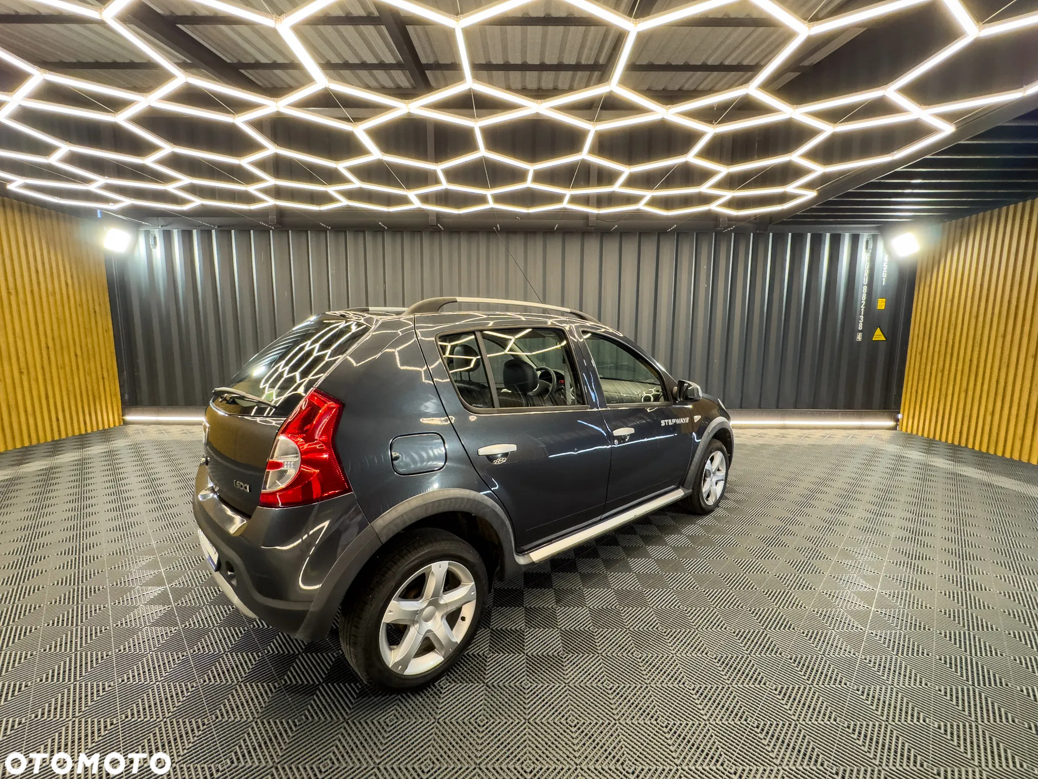 Dacia Sandero 1.5 dCi Laureate - 5
