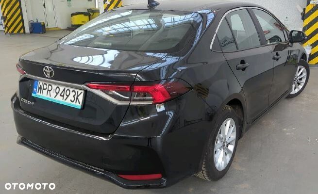 Toyota Corolla - 4