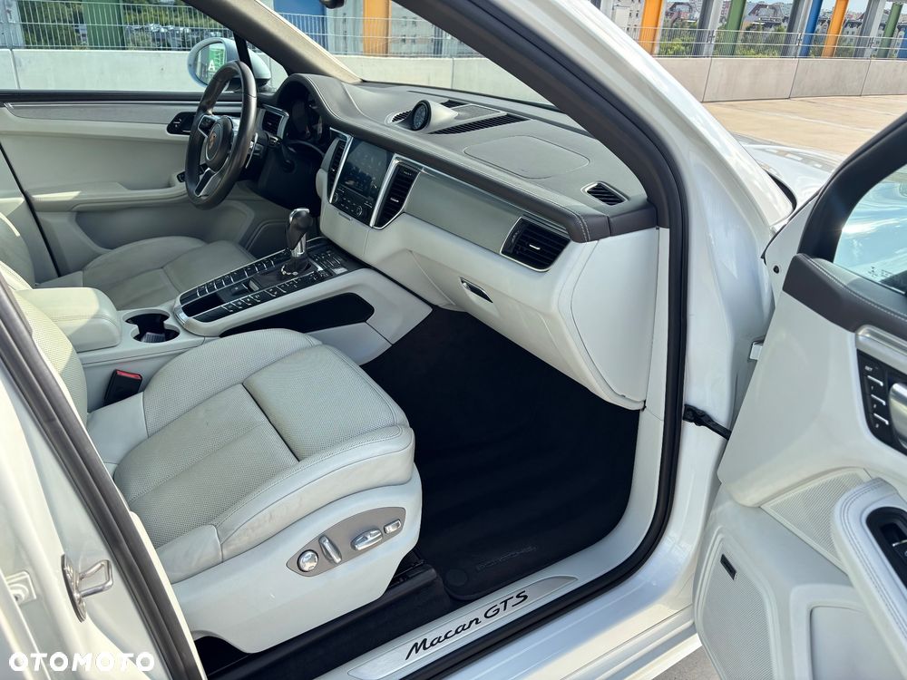 Porsche Macan GTS PDK - 7
