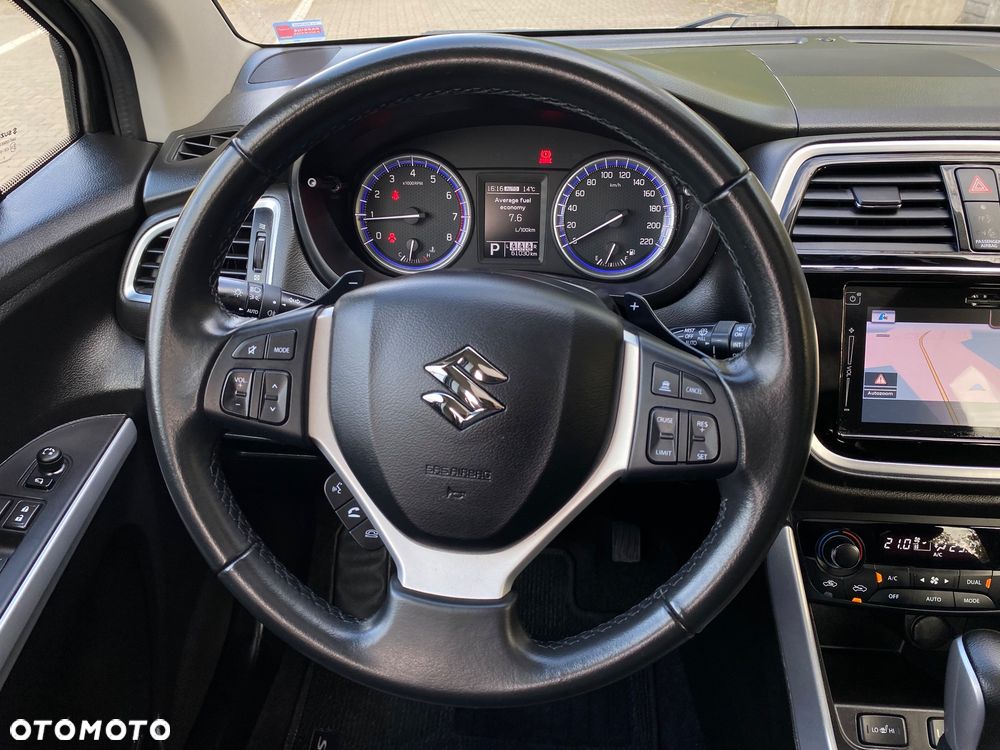 Suzuki SX4 S-Cross 1.4 SHVS Premium 4WD - 30