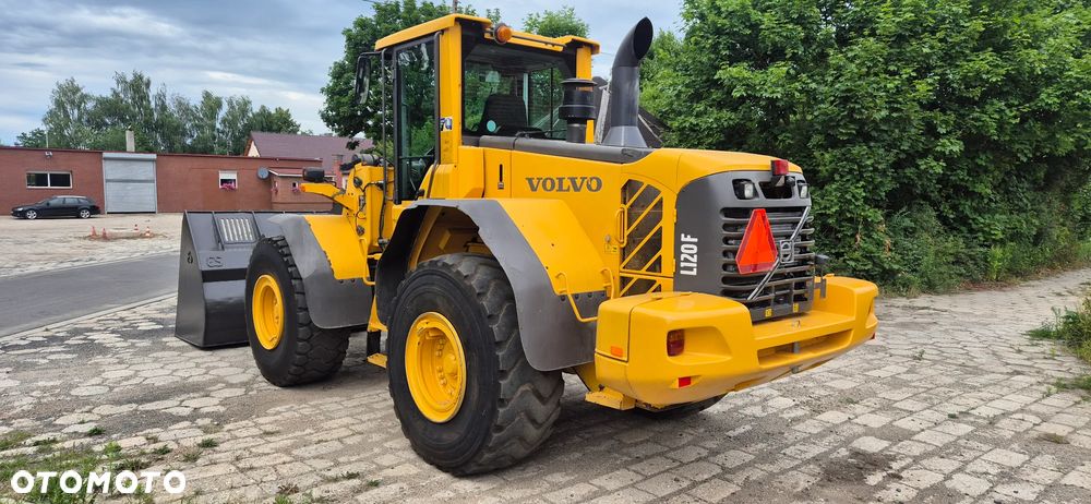 Volvo L 120 F - 3