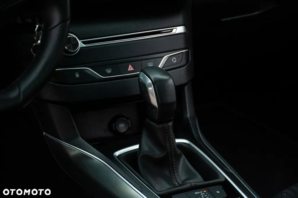 Peugeot 308 BlueHDi 150 Automatik Stop & Start Allure - 36