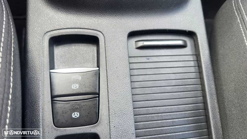 Ford Focus SW 1.5 TDCi EcoBlue Titanium - 23