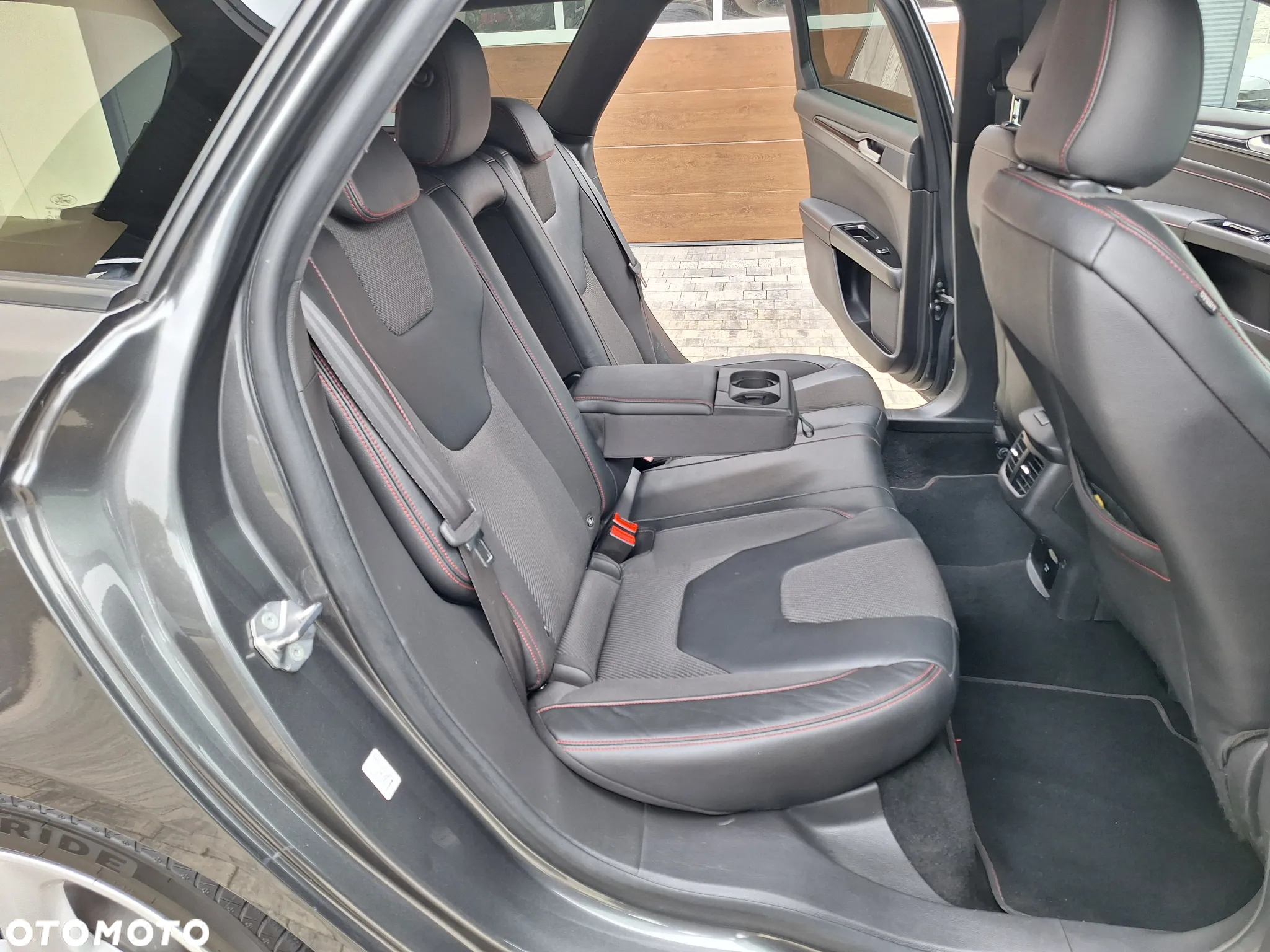 Ford Mondeo 2.0 EcoBlue ST-Line - 31