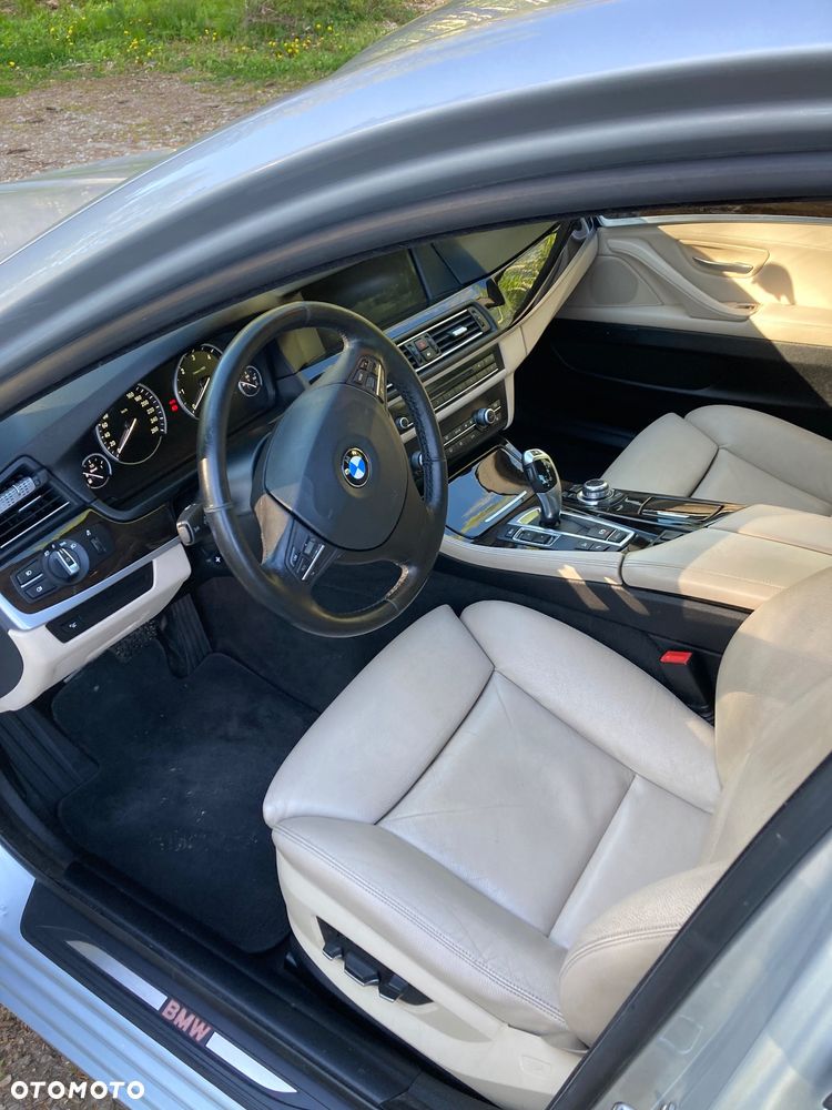 BMW Seria 5 535d xDrive - 8