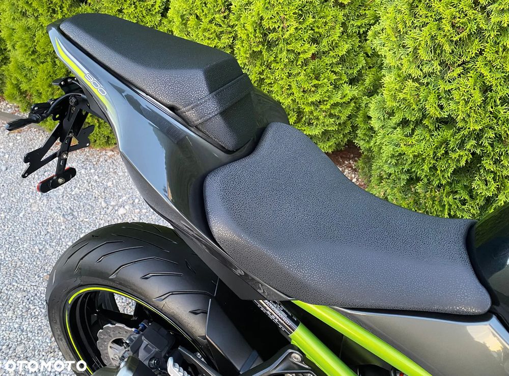 Kawasaki Z 900 - 32