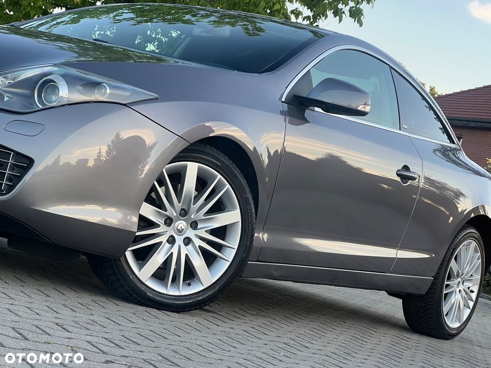 Renault Laguna dCi 180 FAP GT - 29