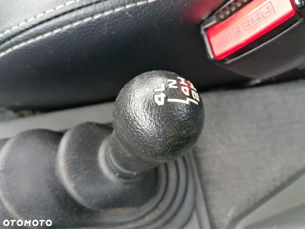 Suzuki Vitara - 13