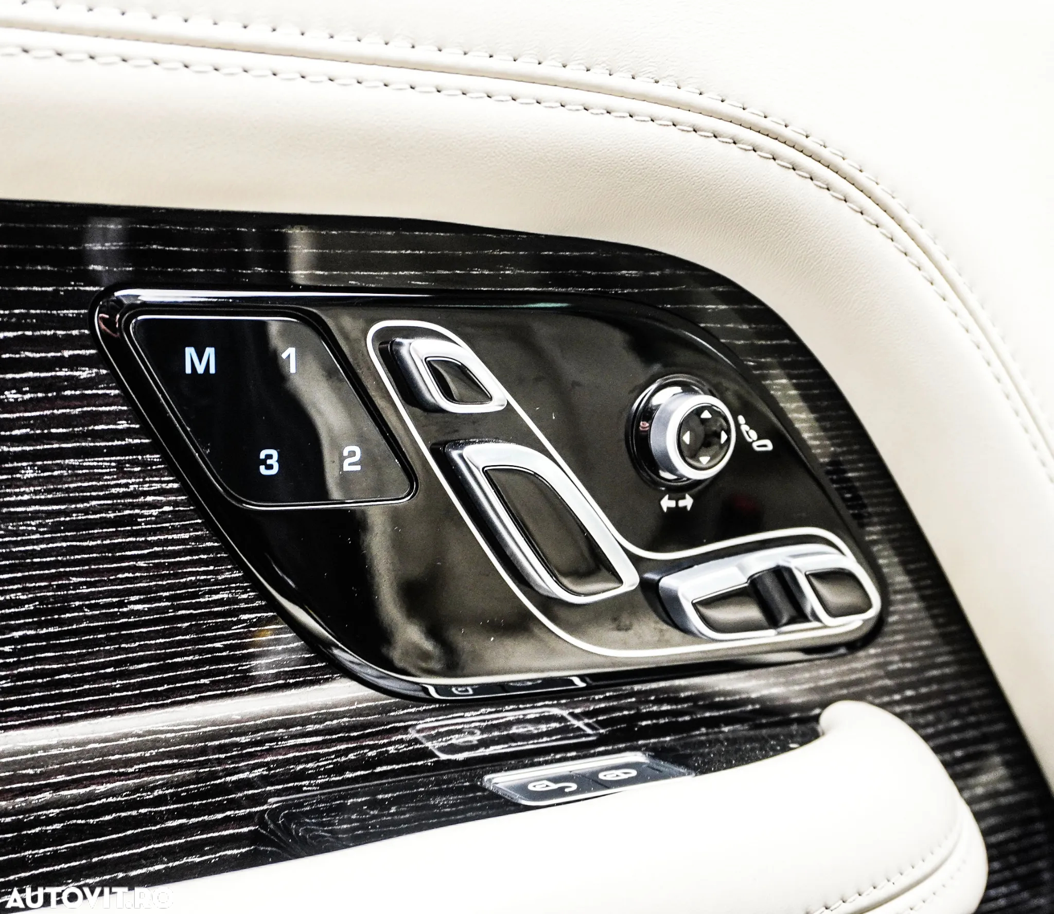 Land Rover Range Rover Vogue - 33
