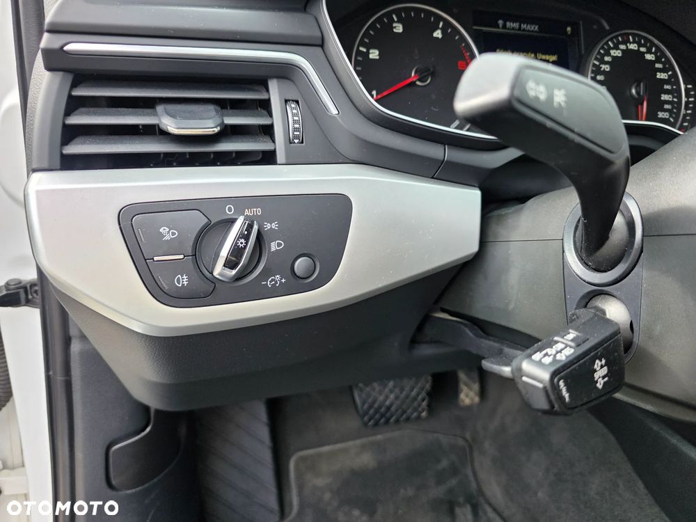 Audi A4 Allroad 2.0 TDI Quattro S tronic - 32
