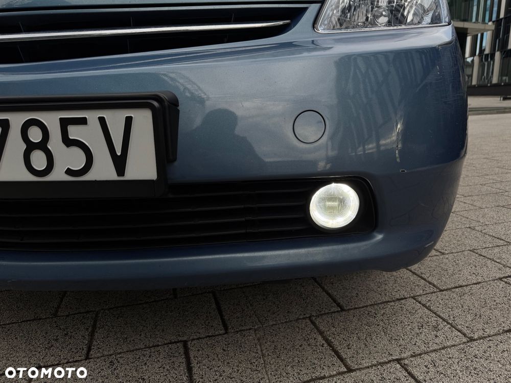 Toyota Prius 1.5 VVT-i Prestige - 4