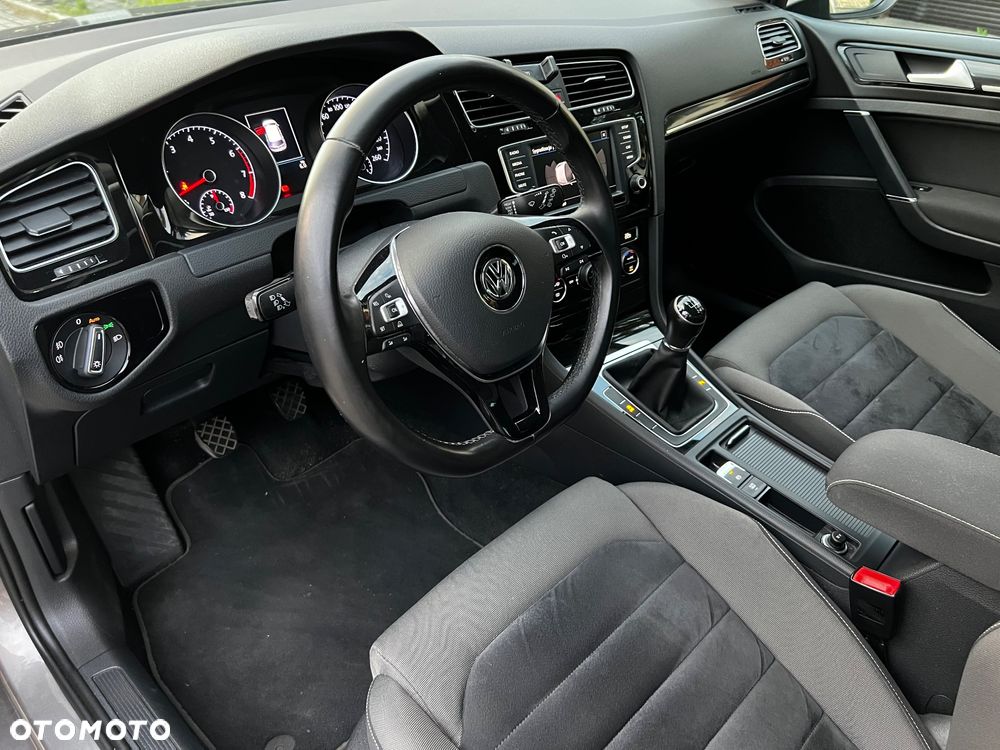 Volkswagen Golf 1.4 TSI BMT Highline - 4